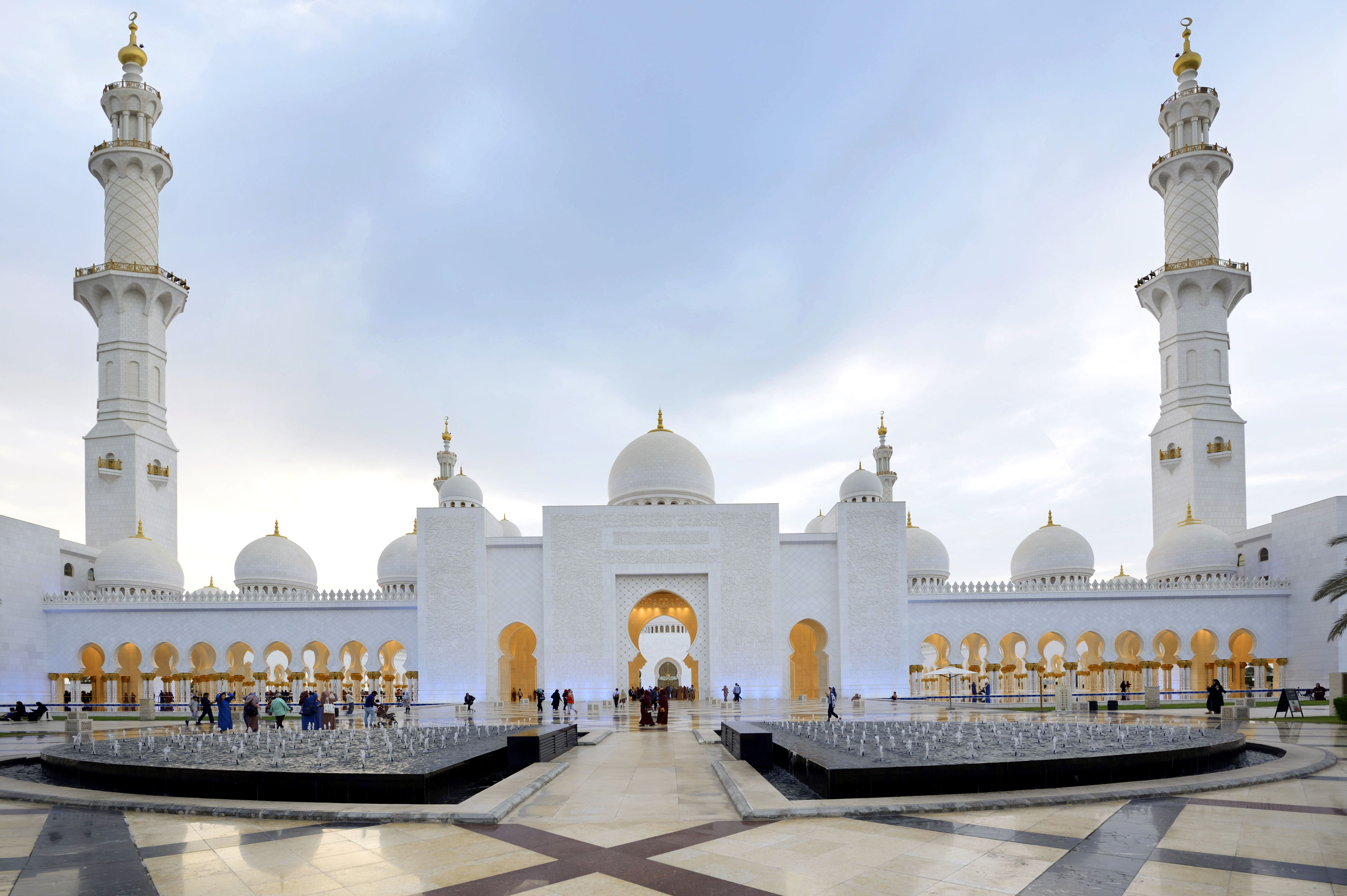 Sheikh Zayed Grand Mosque, Abu Dhabi City tour